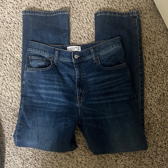 EUC Abercrombie & Fitch 90s Straight Ultra High Rise - Picture 1 of 4